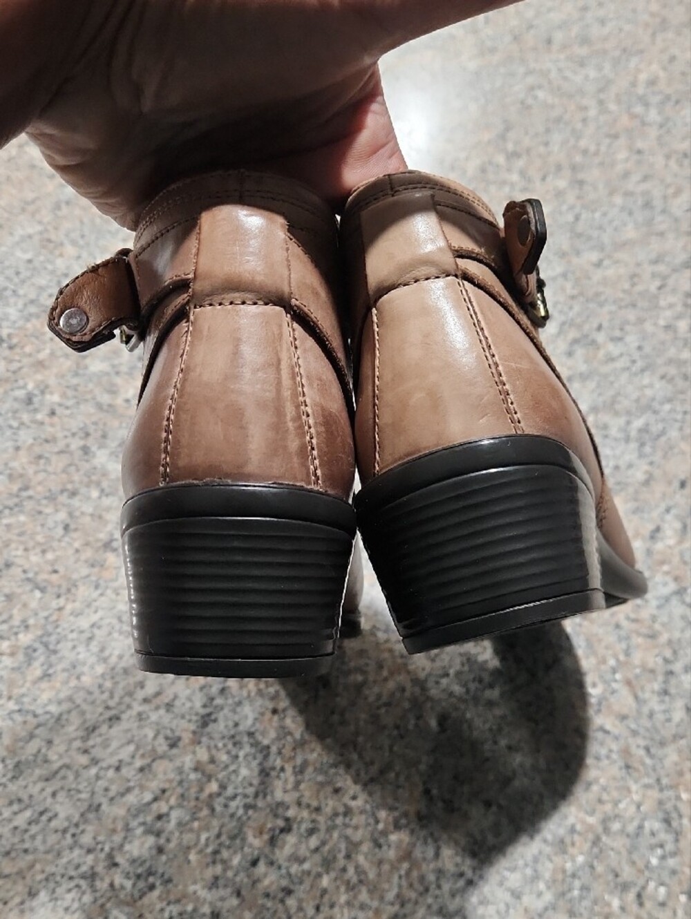 Bussola Taupe Leather Ankle Zip Booties | Size 8.5 | Comfort & Style - Picture 8 of 12